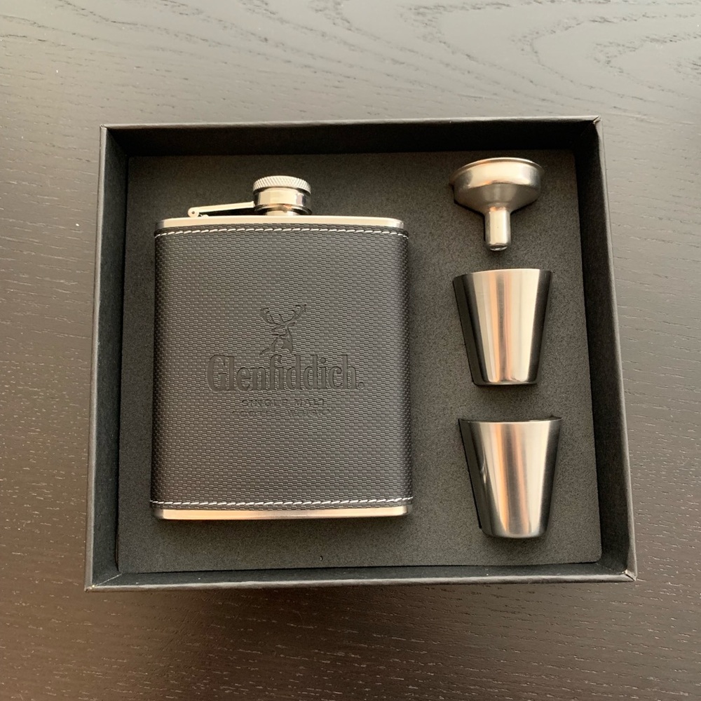 Brand New Glenfiddich Flask with Funnel Set Black